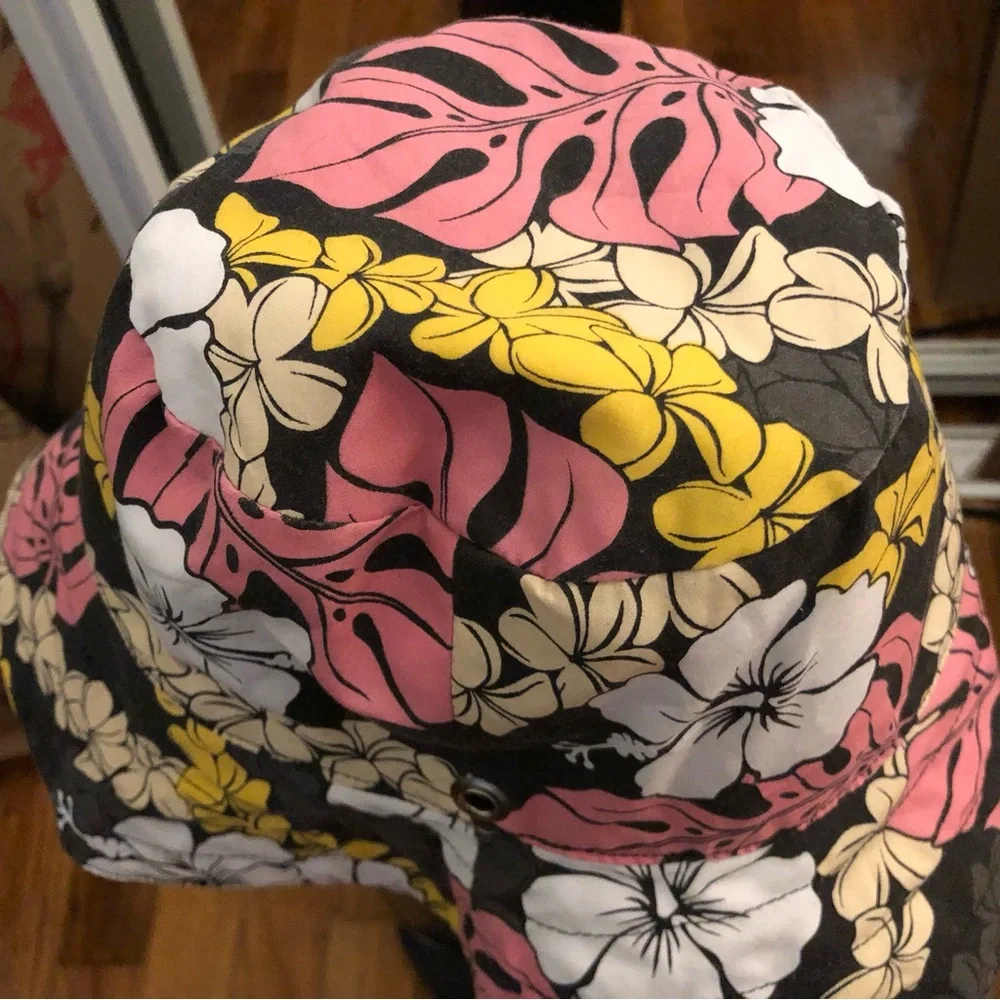 Hawaii Edition Print Reversible Bucket Hat